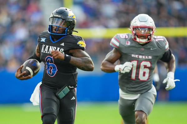 UNLV edges Kansas, moves to 3-0 for first time in 40 years