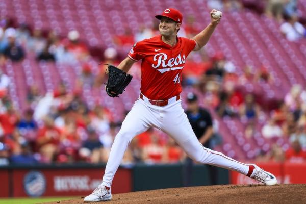 Reds pitchers stifle Marlins for shutout victory