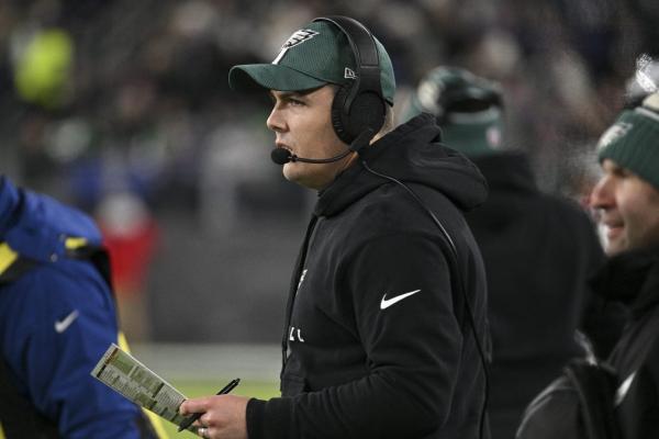 Report: Saints set to hire Eagles OC Kellen Moore as head coach