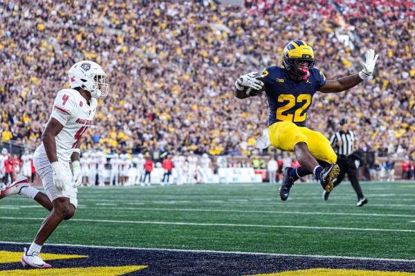 Justice Haynes (3 TDs) propels No. 14 Michigan past New Mexico