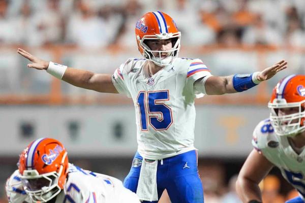 Report: Gators QB Graham Mertz (knee) done for season