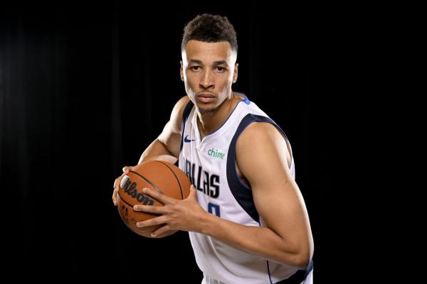 Report: Mavs G Dante Exum (wrist) out for 3 months