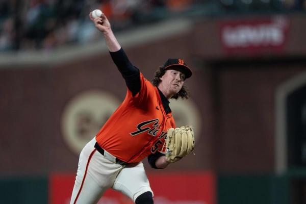 Angels acquire RHP Mike Baumann from Giants thumbnail