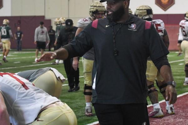 Florida State fires 3 assistants, including OC, DC