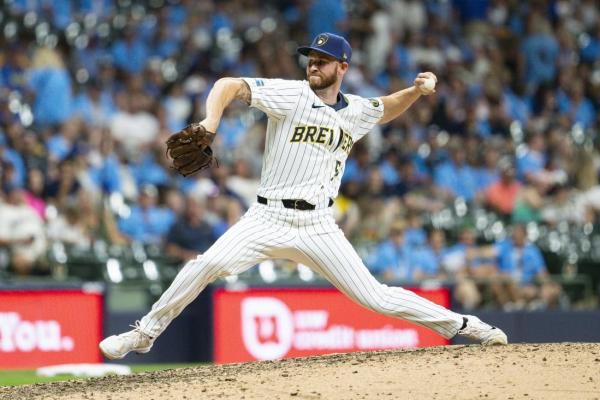 Mariners claim LHP Tyler Jay off waivers from Brewers