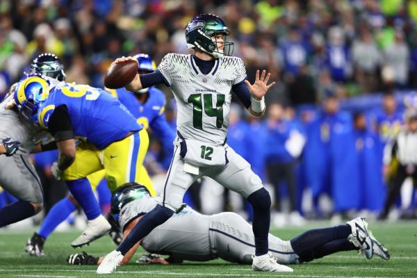 Three 2-point conversions lead Seahawks’ rally for OT win over Rams
