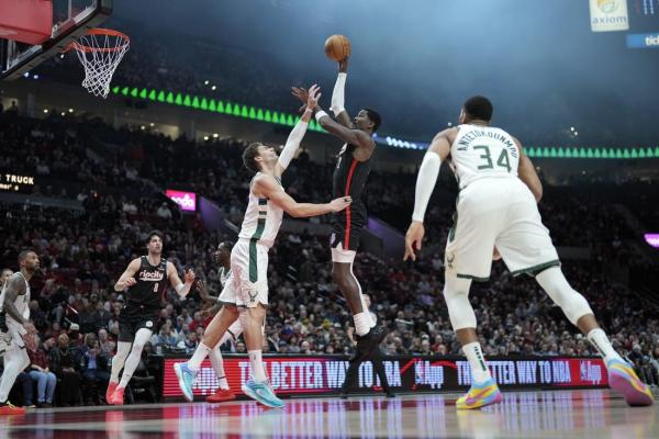 Deni Avdija scores 30 as Trail Blazers beat Bucks