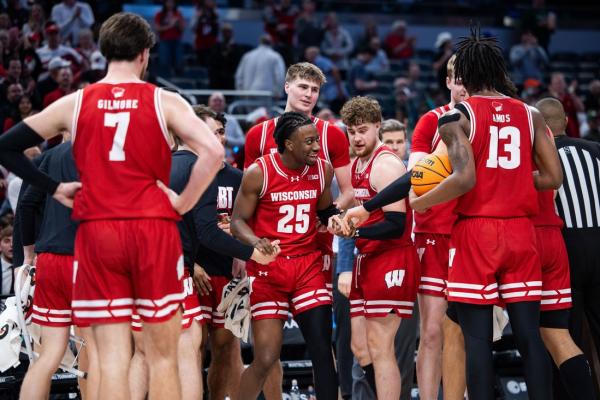 No. 18 Wisconsin deadly from long range in ousting UCLA