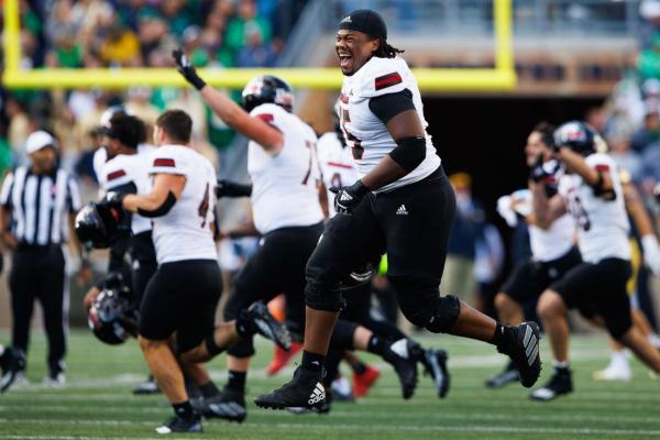 Northern Illinois becomes football-only member of Mountain West