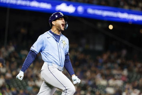 Late home runs carry Rays past Mariners