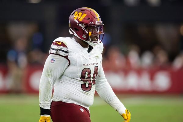 Commanders DL Daron Payne suspended one game