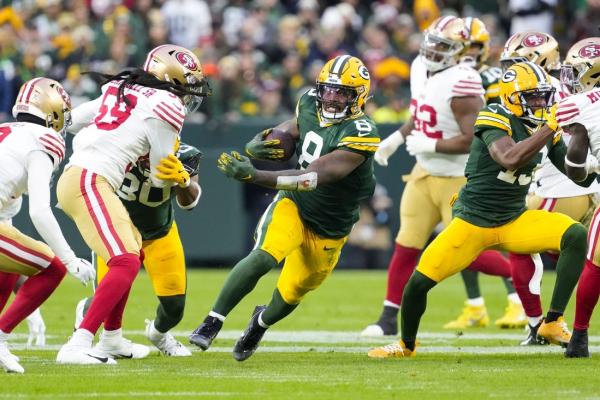 Josh Jacobs, Packers roll over banged-up 49ers