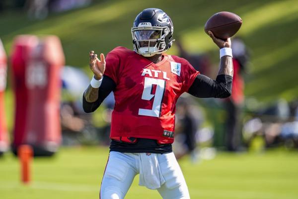 Falcons out to gain early division edge on Buccaneers