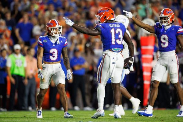 No. 15 Florida blanks Long Island as DJ Lagway throws 3 TDs