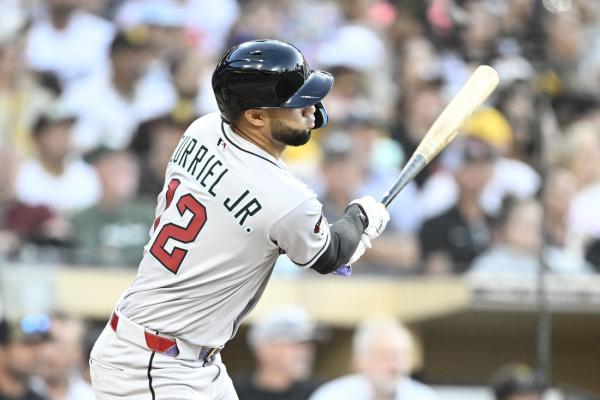 Diamondbacks defeat Padres as Manny Machado gets hit No. 2,000