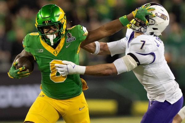 Oregon without RB Jordon Davison for semifinal vs. Indiana