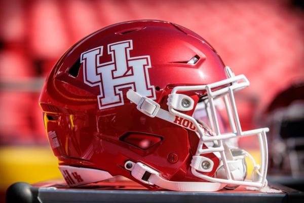 Houston fires offensive coordinator Kevin Barbay