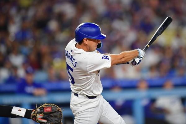 Austin Barnes returns, sparks Dodgers to win over Orioles thumbnail