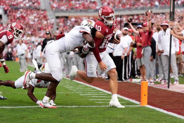 John Mateer sets record for No. 18 Oklahoma in rout of Illinois State