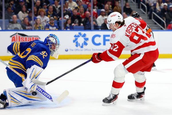 Sabres G Colten Ellis cools off Red Wings in NHL debut