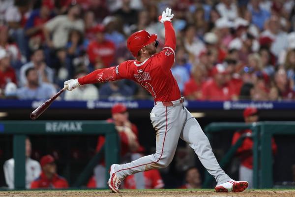 Taylor Ward’s two-run homer pushes Angels past Phillies