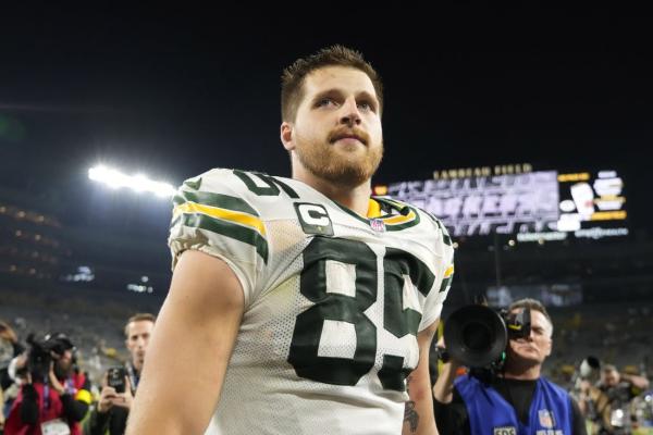 Packers TE Tucker Kraft active; Browns RT Jack Conklin inactive
