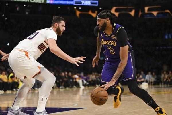 Anthony Davis, Lakers power past Suns for 2-0 start to season