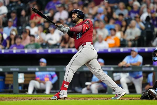 Eugenio Suarez leads D-backs’ homer barrage in win over Rockies