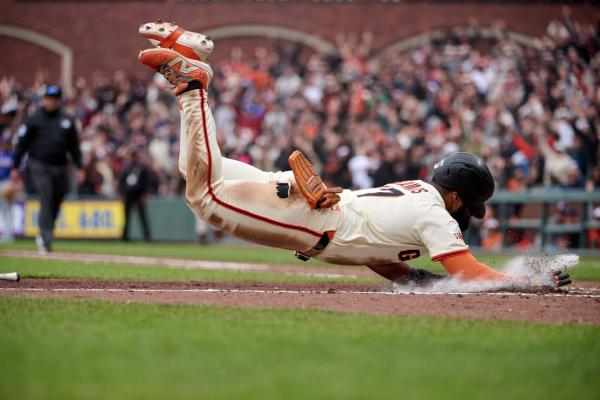 Giants edge Rangers on Heliot Ramos’ ‘Little League home run’