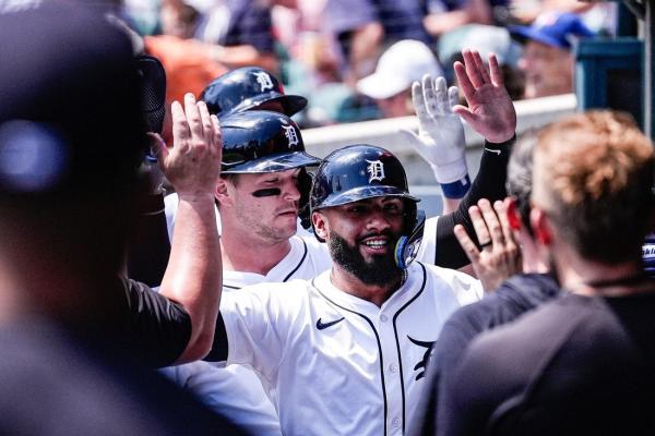 Tigers end six-game slide with 10-4 romp over Blue Jays