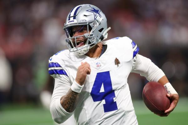 Dak Prescott injures hamstring, may also have hurt hand