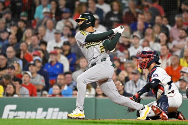 Red Sox edge A’s in 10, keep pace in wild-card race
