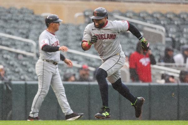 Gavin Williams helps Guardians shut down Twins