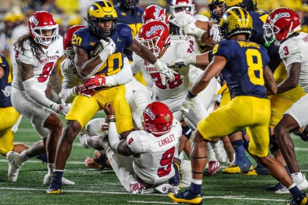 No. 9 Michigan pulls away from Fresno State