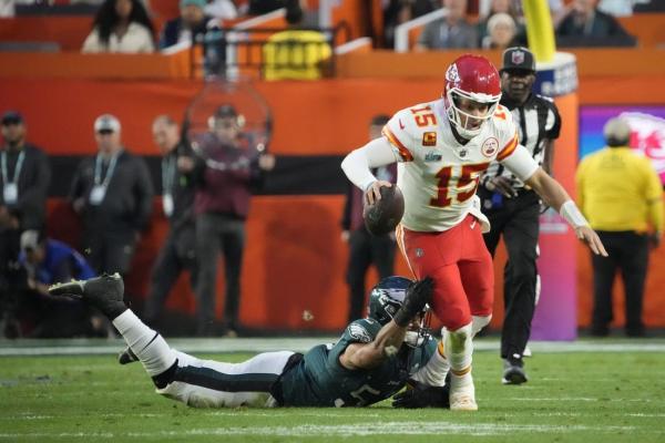 Chiefs healthier than Eagles in estimated injury reports