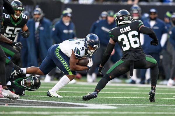 Seahawks will be without RB Kenneth Walker III (calf) vs. Cardinals