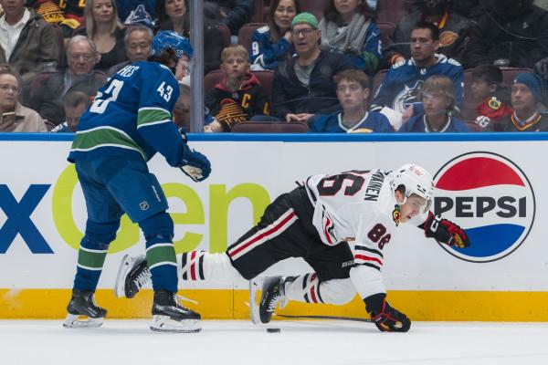 Canucks hand Blackhawks another road loss