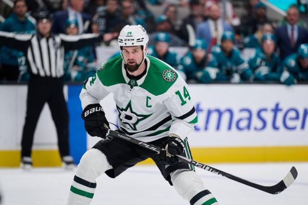 Stars rested and ready to face slumping Blackhawks