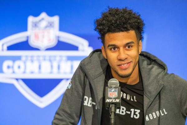 Jets QB Jordan Travis, ’24 draft pick, forced to retire