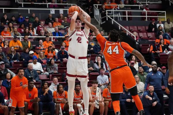 Stanford stops Syracuse, stays perfect at home in ACC