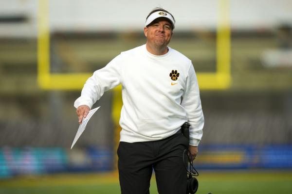 Missouri boosts coach Eli Drinkwitz to $10M club with new deal