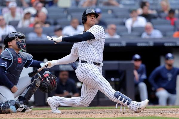 Yanks swat 5 HRs vs. Rays, back Carlos Rodon's gem thumbnail