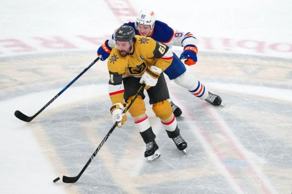 Knights’ Mark Stone makes early exit from Game 3 vs. Oilers