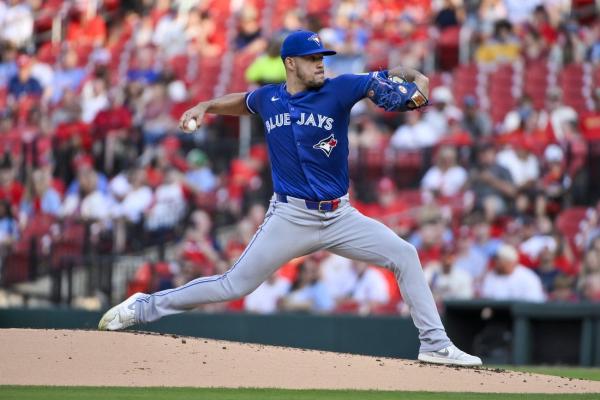 Alejandro Kirk lifts Jays to 10-inning win over Cardinals