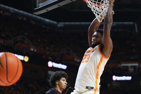 Ja’Kobi Gillespie, No. 20 Tennessee take down No. 11 Louisville