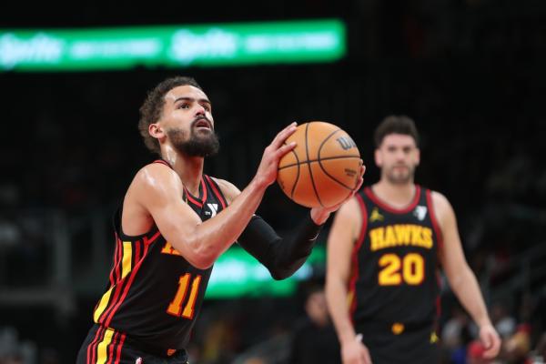 Trae Young scores 35 as Hawks handle Hornets