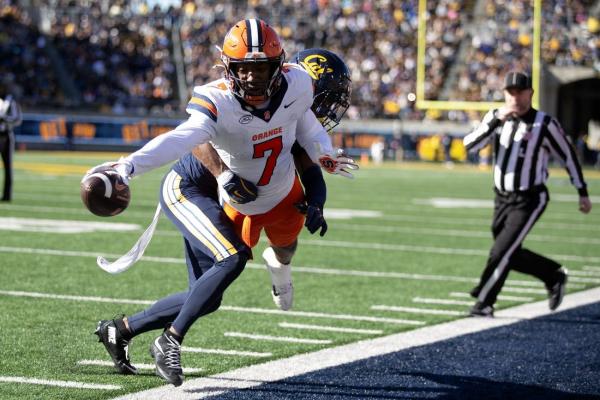 Syracuse makes Cal pay for early mistakes, wins 33-25