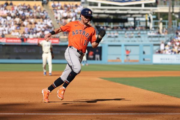 Astros use 4-run third inning to race past Dodgers