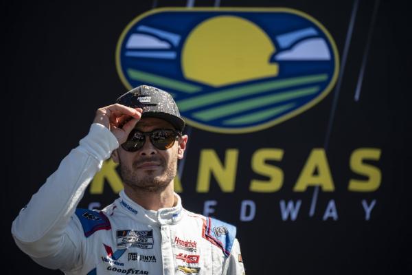 Teammate tensions in spotlight as Round of 12 heads to Kansas