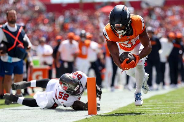 Bo Nix, defense spark Broncos past Buccaneers 26-7 thumbnail